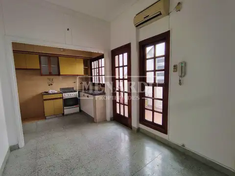 Depto Tipo Casa 3 ambientes con 2 baños