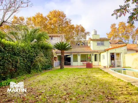 Casa en venta en San Isidro 4 amb con jardín y pileta