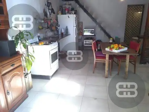 Depto Tipo Casa 5 ambientes con 4 baños
