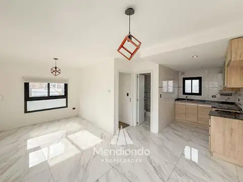 ALQUILER SEMIPISO 2 AMB CON BALCON A LA CALLE