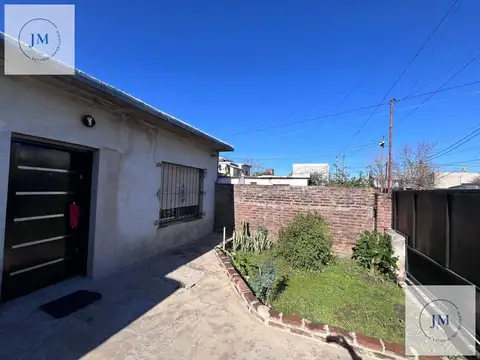 Venta Casa 3 ambientes en Enrique Delfino