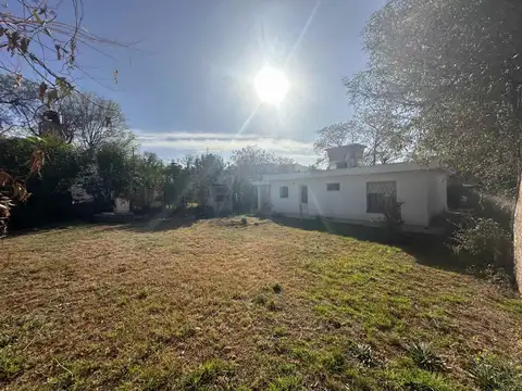 VENTA CASA 2 DORM VALLE HERMOSO PATIO