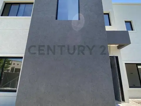 Casa 7 ambientes con 3 baños