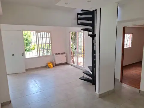 Casa en Alquiler en Lomas Del Mirador, $ 750.000