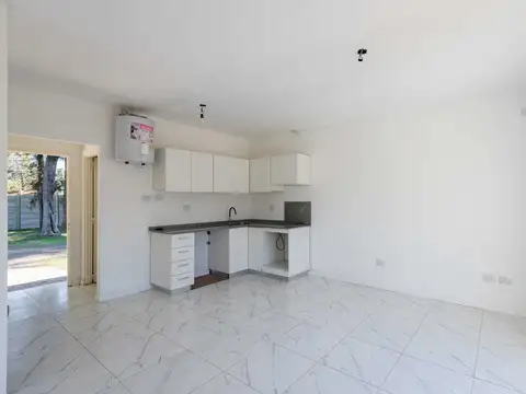 Depto Tipo Casa en Venta con 1 cocheras
