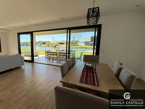 Casa en Alquiler de 5 dormitorios