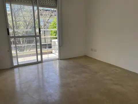 VENTA PH 2 1/2 AMB  Coghlan/Nuñez