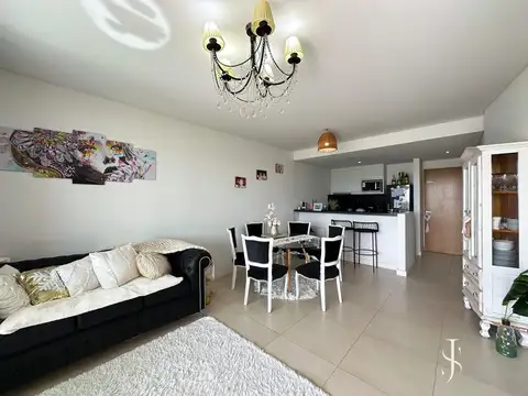 Casa 2 ambientes con 2 baños