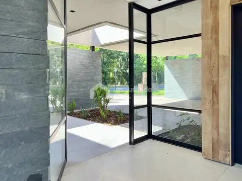 Casa en Alquiler en Villanueva, USD 7.500