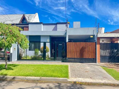 Casa en venta en Castelar