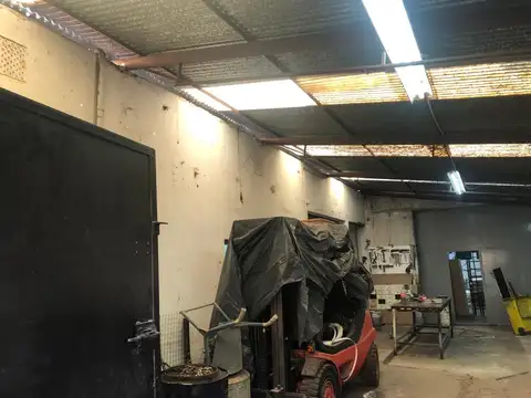 VENTA GALPON ZONA INDUSTRIAL -443M2-