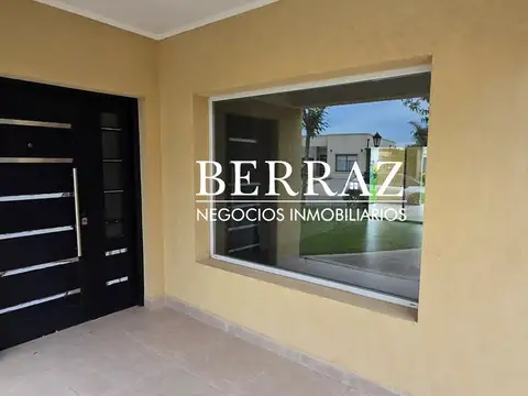 Casa en Alquiler en Pilar del Este - San Ramon, USD 970