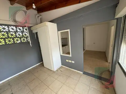 Depto Tipo Casa en Alquiler en Lanus Oeste, $ 340.000