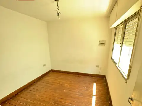 Depto Tipo Casa 2 ambientes con 1 baño