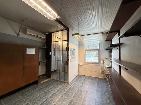 Local en Venta 68 años