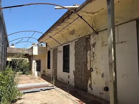 Castellanos  al 800