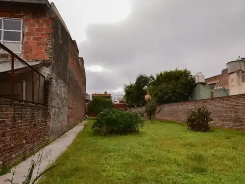 Depto Tipo Casa 2 ambientes con 1 baño