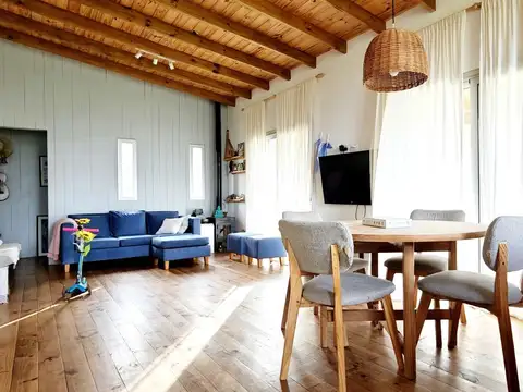 CASA A LA VENTA EN BARRIO EL CAZADOR