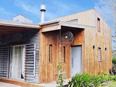 CASA A LA VENTA EN BARRIO EL CAZADOR