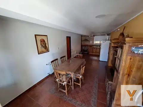 La Rioja e/ Machado y Belgrano