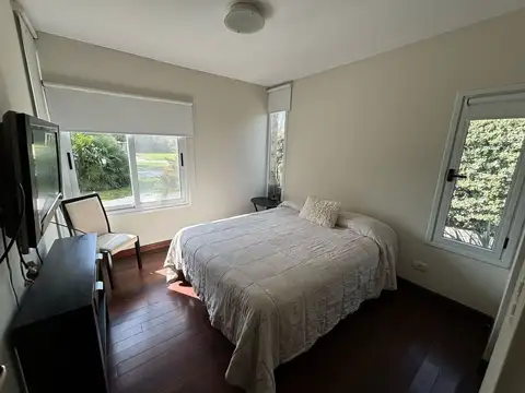 Casa en Venta - Barrio Privado La Martona