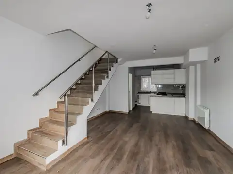 Julio San Dantas 3200, Piso 1