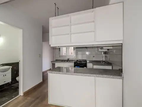 Depto Tipo Casa en Venta en Villa del Parque, USD 169.900