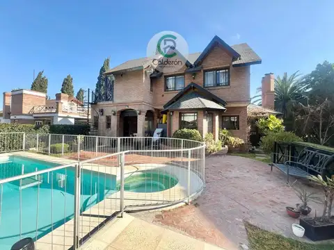 Casa en Venta Country  Club Banco Provincia( Fondo Arroyo)