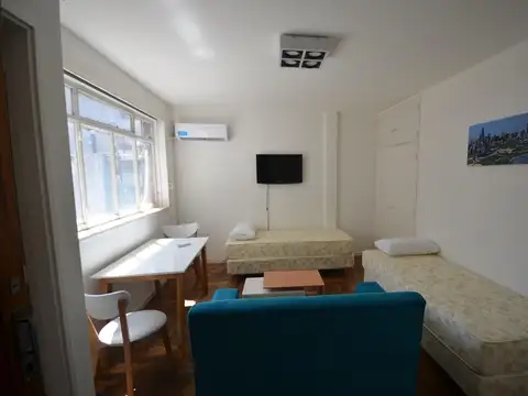 VENTA DE MONOAMBIENTE EN BARRIO NORTE SUPER LUMINOSO!