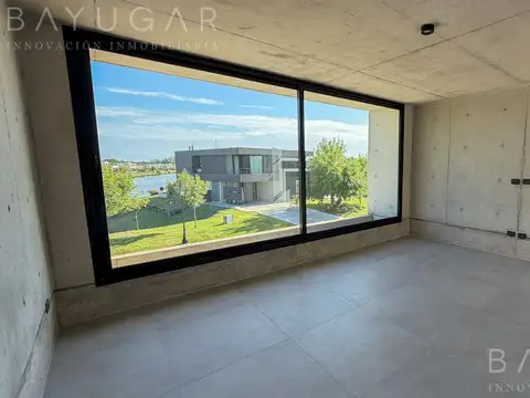 Venta - Casa en Barrio Privado La Calesa  - Pilara