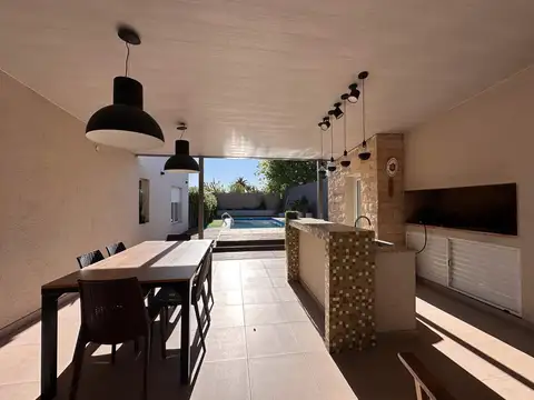 Casa en Venta en Cañada De Gomez, USD 150.000