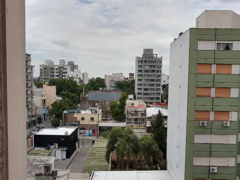 Departamento en Alquiler en Villa Ballester, $ 1.180.000