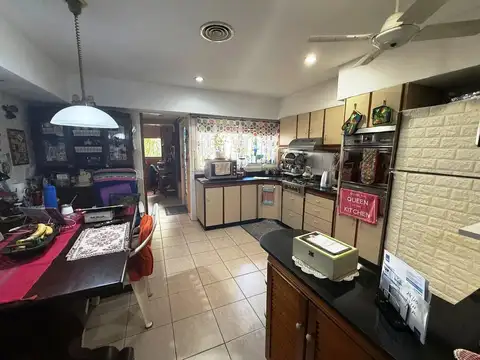 Departamento en Venta con 3 cocheras