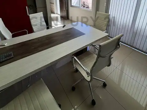 Inmoandes SAS ofrece en venta una oficina en el centro de la ciudad de Mendoza, en un moderno ...