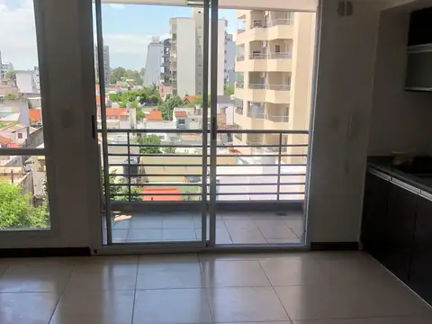 Departamento en Alquiler en Lanús Este, $ 550.000