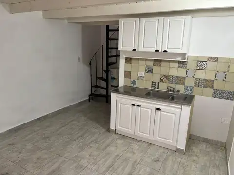 Depto Tipo Casa en Alquiler de 1 dormitorio