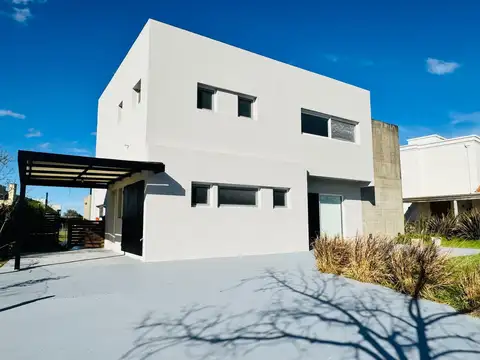 Casa en Alquiler en El Cantón - Barrio Islas, USD 2.500