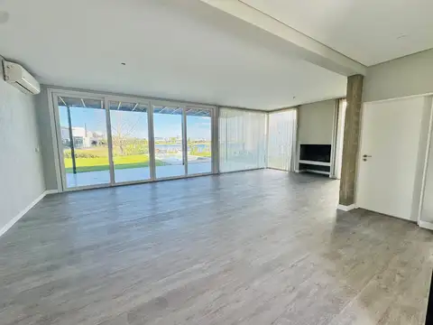 Casa en Alquiler de 3 dormitorios