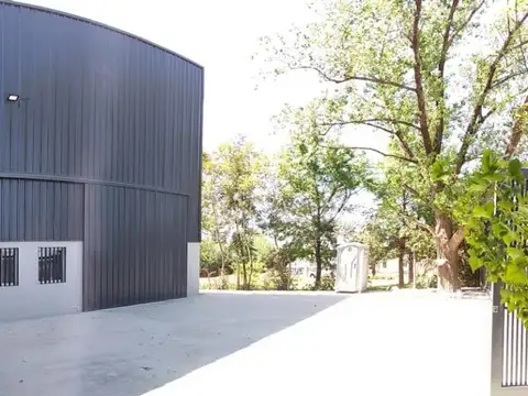 Nave Industrial 750 M²