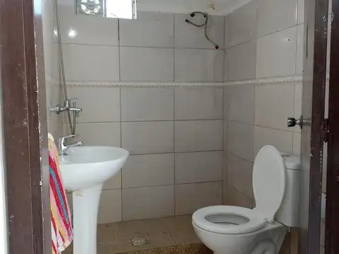 Casa 3 ambientes con 1 baño