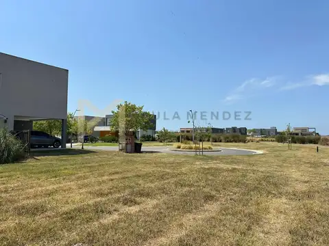 Acacias, puertos del lago 100