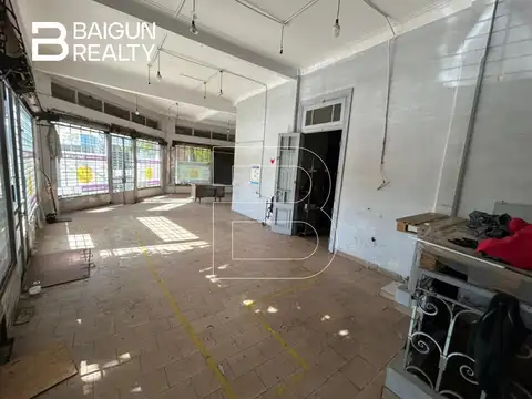 Local en Alquiler en Floresta, $ 3.600.000