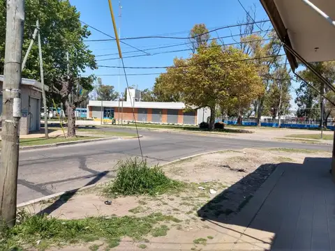 Local en Venta en Claypole, USD 200.000