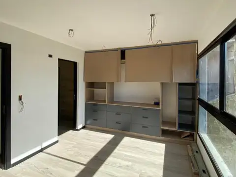 Depto Tipo Casa 3 ambientes con 3 baños