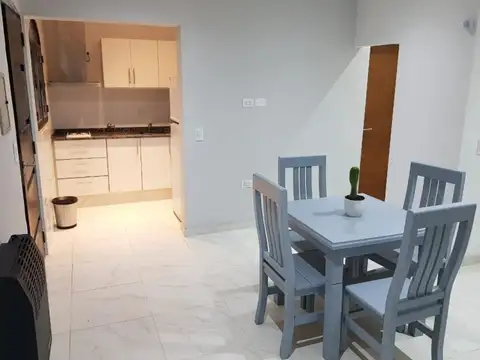 Casa en Alquiler Temporal con 1 cochera