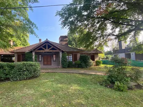 Casa Chalet  en Venta en San Diego, Francisco Álvarez, Moreno