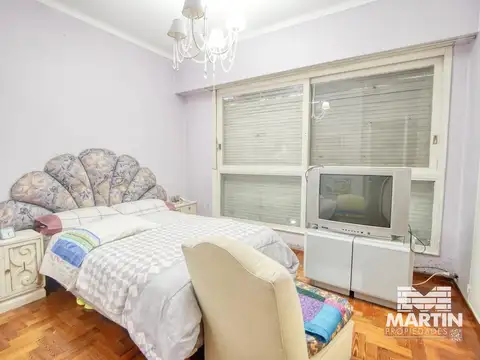 PH 3 ambientes en Planta Alta con balcon y patio.