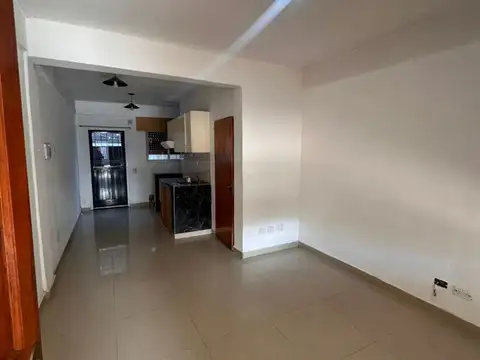 Casa - Alquiler - Argentina, La Matanza - GARCIA MEROU 5727