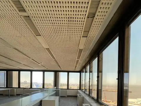 Gran Oficina en Alquiler en Catalinas