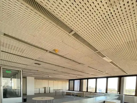 Oficina en Venta con 4 cocheras